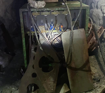 貴州反井師傅如何操作反井鉆的?